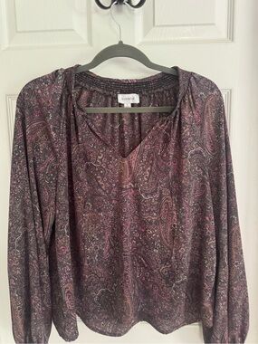Evereve Plum Paisley V-Neck Tunic Top